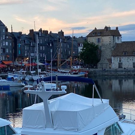 Appartement Le Phare Honfleur Eksteriør billede